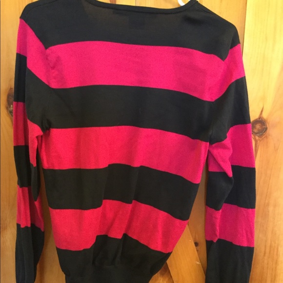 Ralph Lauren v- neck sweater - Picture 4 of 4